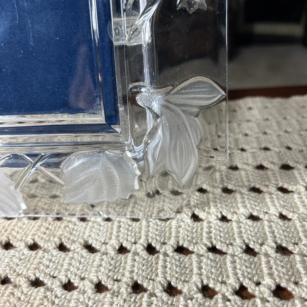 Frosted Crystal Lily of the Valley Picture Frame Blue Velvet Back Floral 4x6